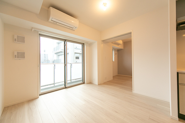 21/29 リビング/ダイニング