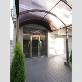 15/22 エントランス