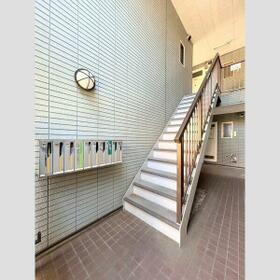 3/3 エントランス