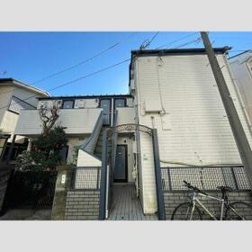 16/16 エントランス