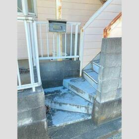 14/15 エントランス