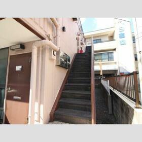 13/13 エントランス