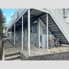 14/15 エントランス