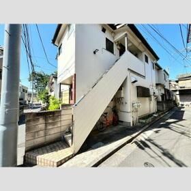 5/5 エントランス