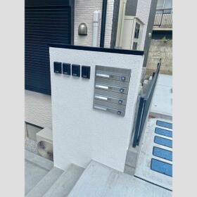 15/16 エントランス