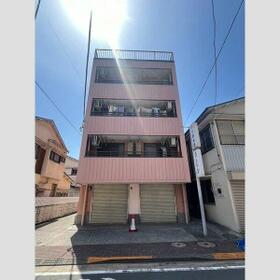 14/25 エントランス