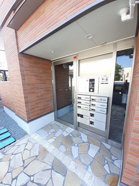 19/26 エントランス