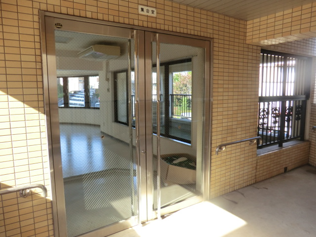 22/30 エントランス