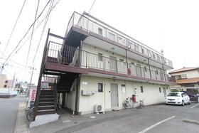 16/16 エントランス