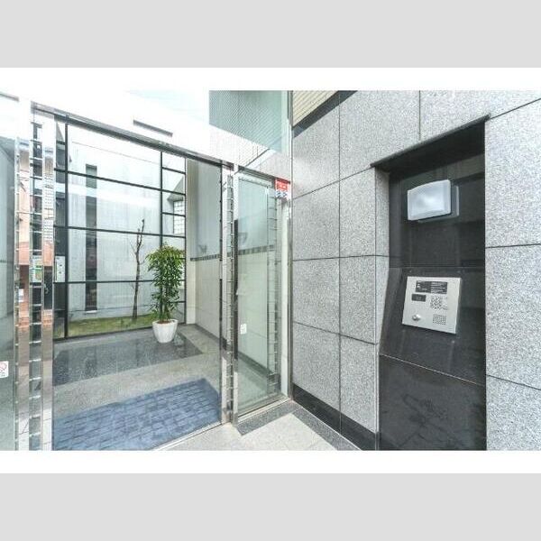 15/20 エントランス