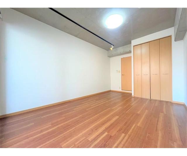 21/29 リビング/ダイニング