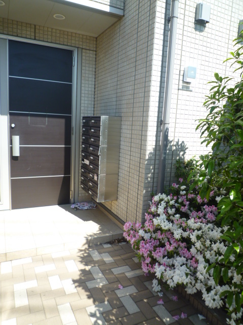 22/30 エントランス