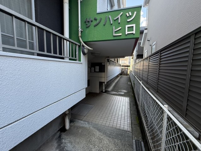 14/15 エントランス