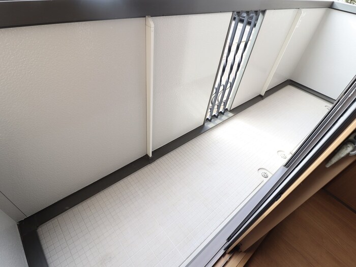 13/22 バルコニー