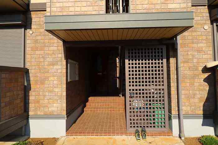 19/22 エントランス