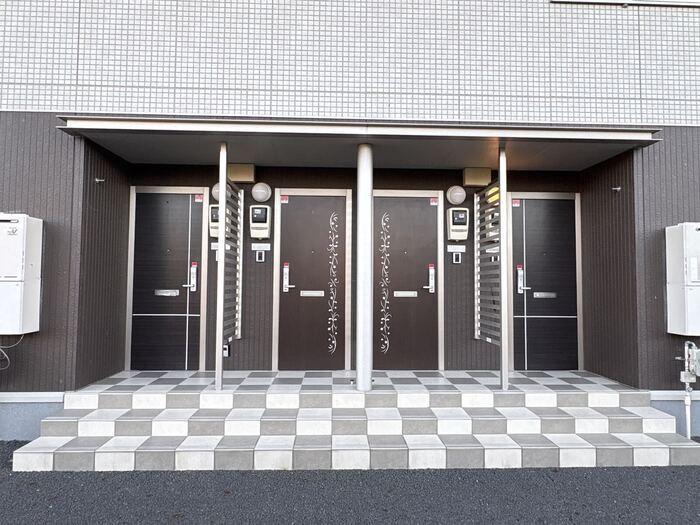 2/5 エントランス