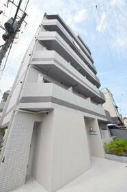 17/17 エントランス