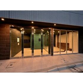 5/5 エントランス