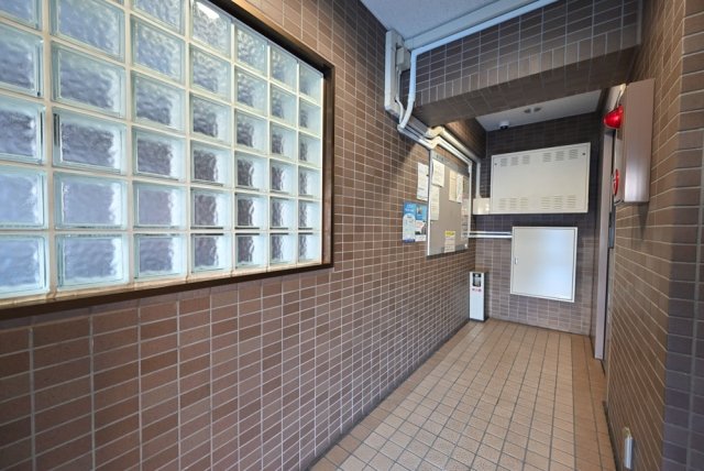 19/20 エントランス