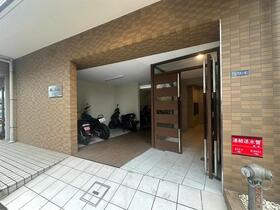 2/2 エントランス