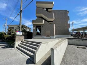 16/18 エントランス