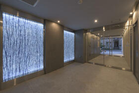 2/2 エントランス