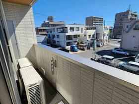 16/17 バルコニー