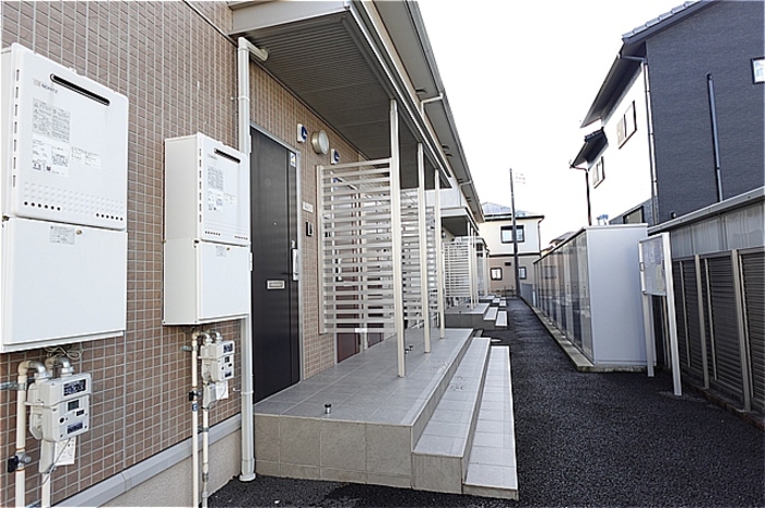 18/28 エントランス