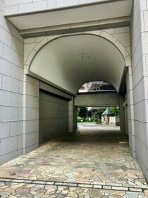 16/16 エントランス