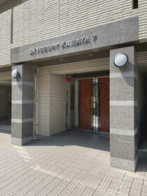 16/16 エントランス