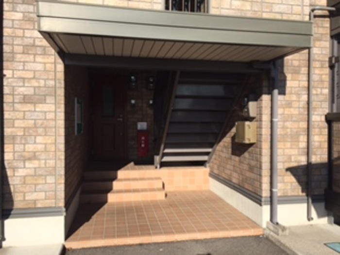 18/24 エントランス