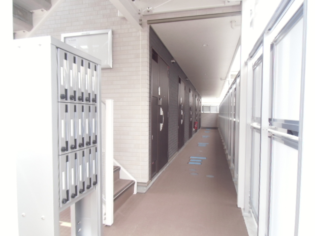 22/30 エントランス