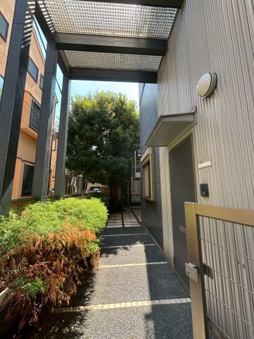 22/22 エントランス