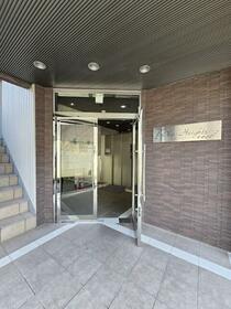 15/16 エントランス