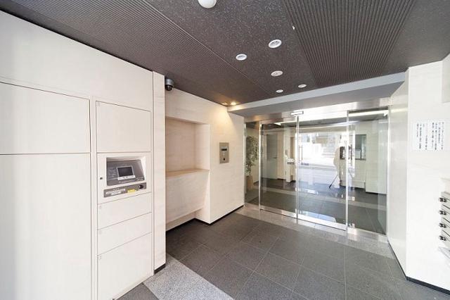 2/2 エントランス