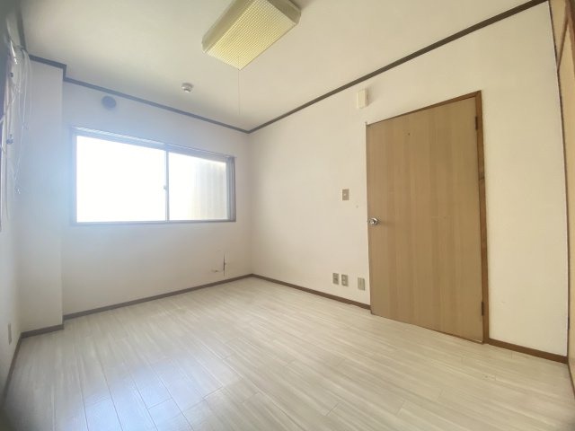 7/11 室内