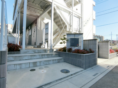 2/2 エントランス