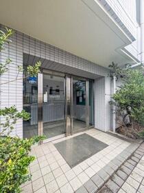 14/15 エントランス