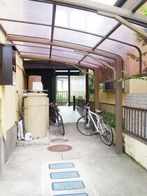 2/4 エントランス