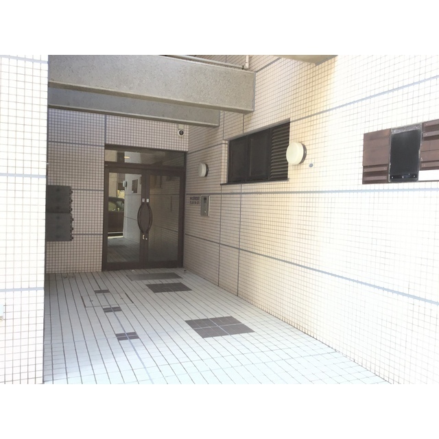 20/20 エントランス