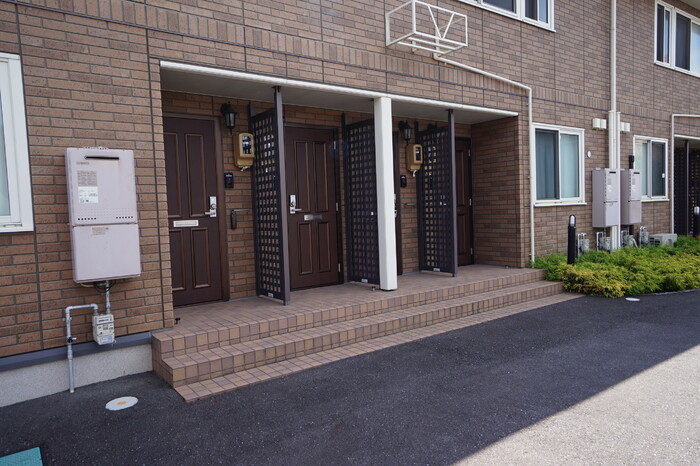 19/20 エントランス