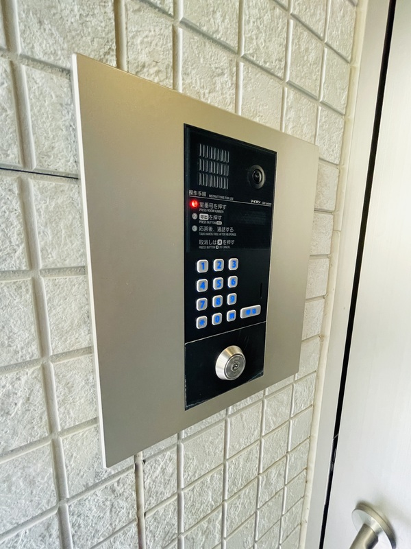 14/14 エントランス