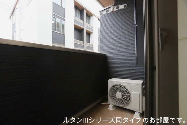 13/20 バルコニー