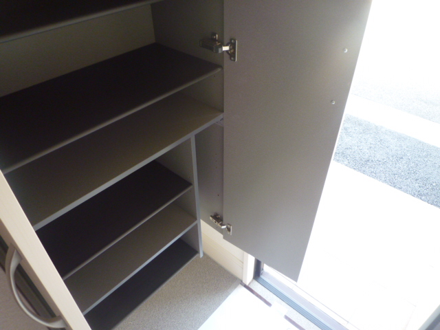 21/30 エントランス