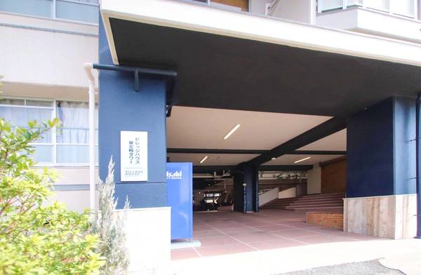 15/16 エントランス