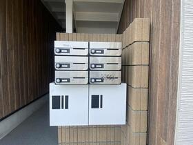 14/14 エントランス