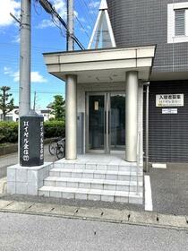 16/16 エントランス