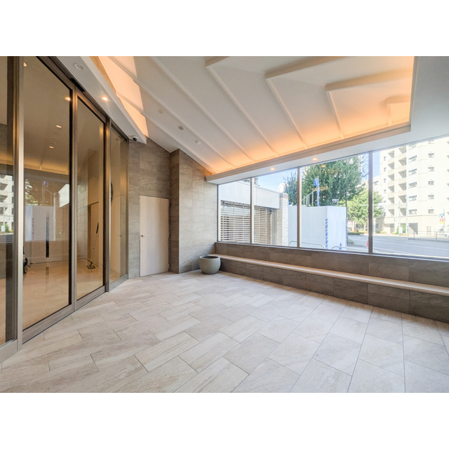 16/26 エントランス