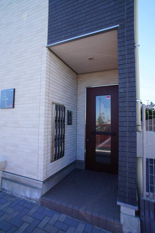 16/26 エントランス