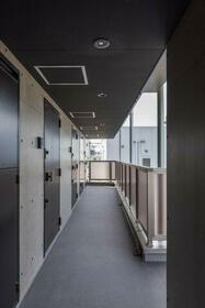 16/26 エントランス